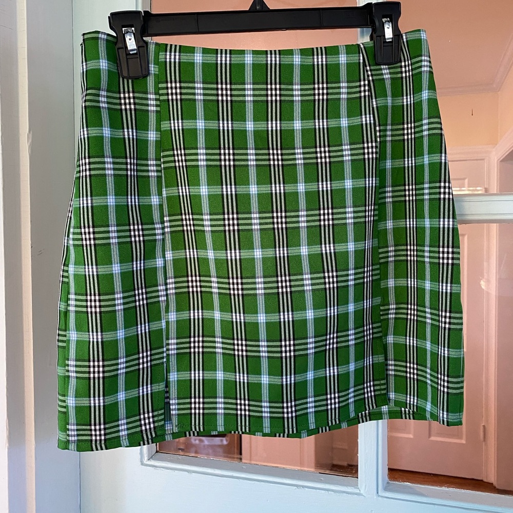 Green plaid mini skirt
